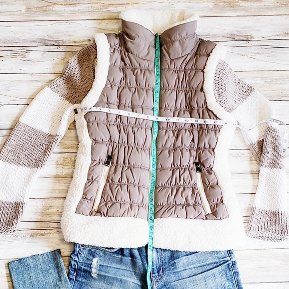 Calvin Klein Performance Sherpa Trim Puffer Vest M - Picture 2 of 8